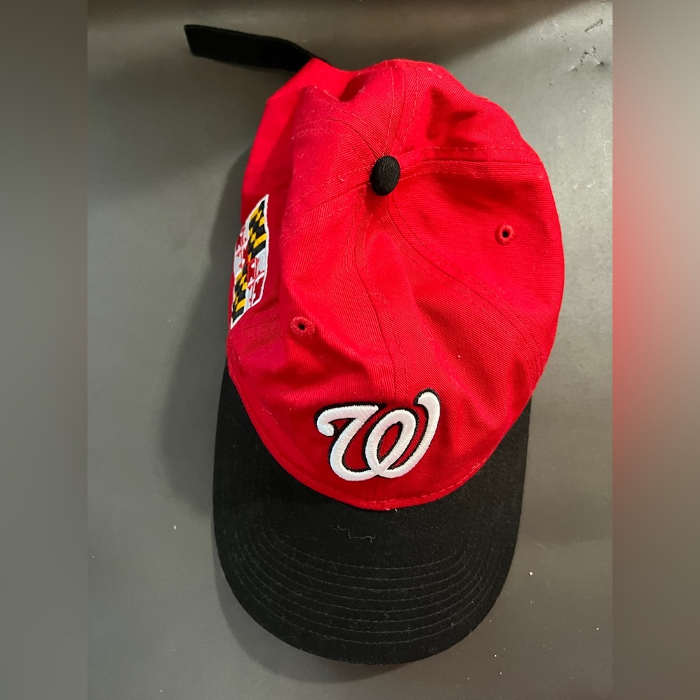 Nats Hat NWOT, New Era Red and Black 9TWENTY Cap